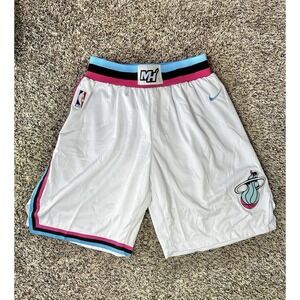 Nike Engineered NBA Miami Heat Vice City Connect Shorts Mens Size 44 / Small